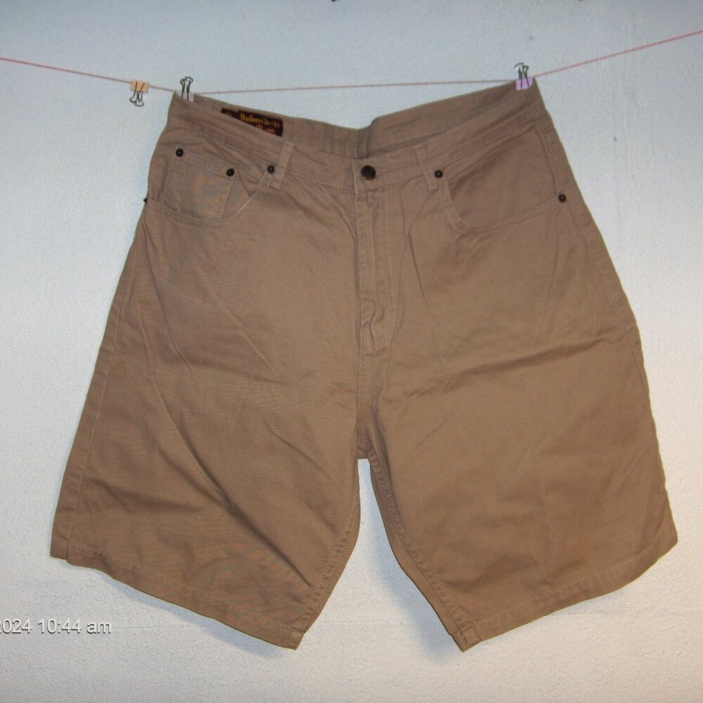 Marlboro Classics Khaki Shorts 36, Measure is Correct